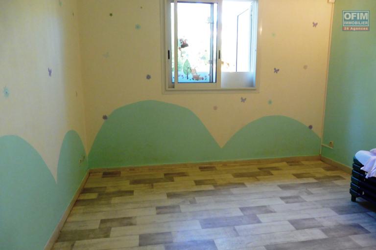 Charmante villa de plain-pied 4 pi&egrave;ces, sur terrain de 510 m&sup2; &agrave; Stella.