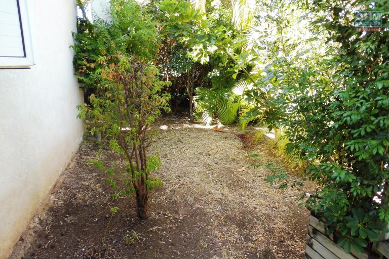 Charmante villa de plain-pied 4 pi&egrave;ces, sur terrain de 510 m&sup2; &agrave; Stella.