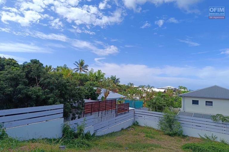Villa T4 en duplex &ndash; 93 m&sup2; &ndash; Ligne des Bambous
