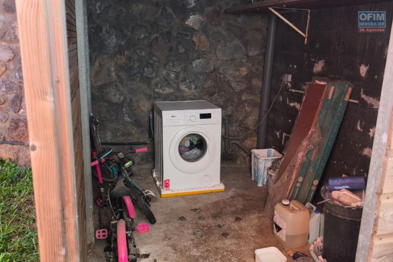 Maison familiale avec piscine &agrave; reprendre en main &ndash; La Rivi&egrave;re Saint-Louis
