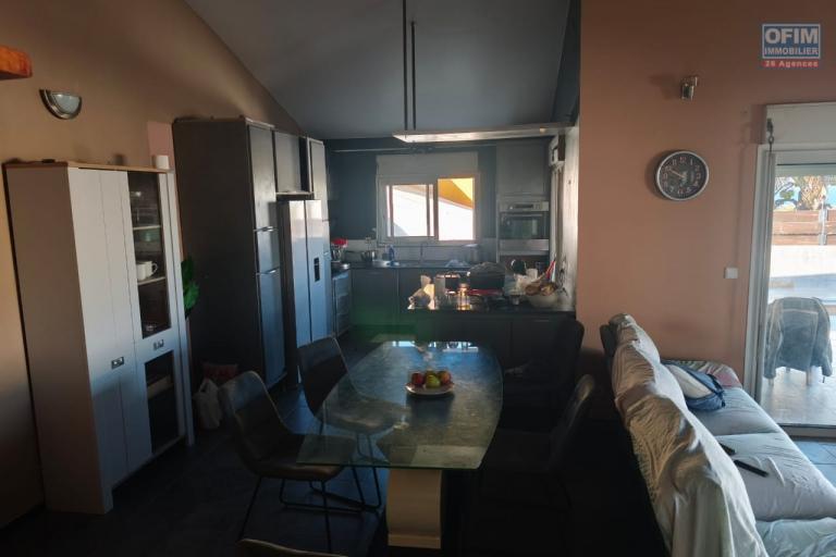 Maison familiale avec piscine &agrave; reprendre en main &ndash; La Rivi&egrave;re Saint-Louis