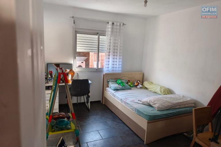 Maison familiale avec piscine &agrave; reprendre en main &ndash; La Rivi&egrave;re Saint-Louis