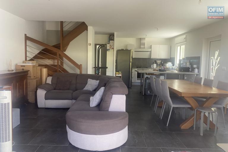 A vendre maison contemporaine F4 Saint-Leu opportunitée rare à Saint-Leu!