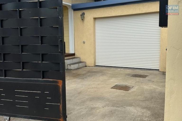 Venez d&eacute;couvrir cette belle Villa Duplex F5 au Tampon dans le quartier calme de la P&pound;ointe