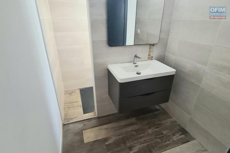 VILLA F4/5, DE 118 M2, BEAU JARDIN, QUARTIER R&Eacute;SIDENTIEL &Agrave; BRAS DES CHEVRETTES/ SAINT ANDR&Eacute;
