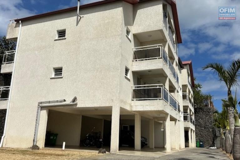 A LOUER Appartement F4  La saline les hauts