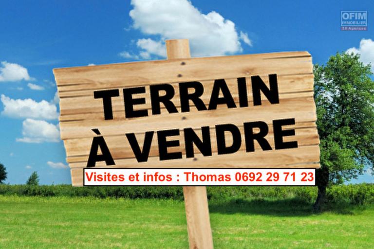 A Vendre Parcelle de 1170 m2 &agrave; Sainte-Anne proche du Bassin Bleu