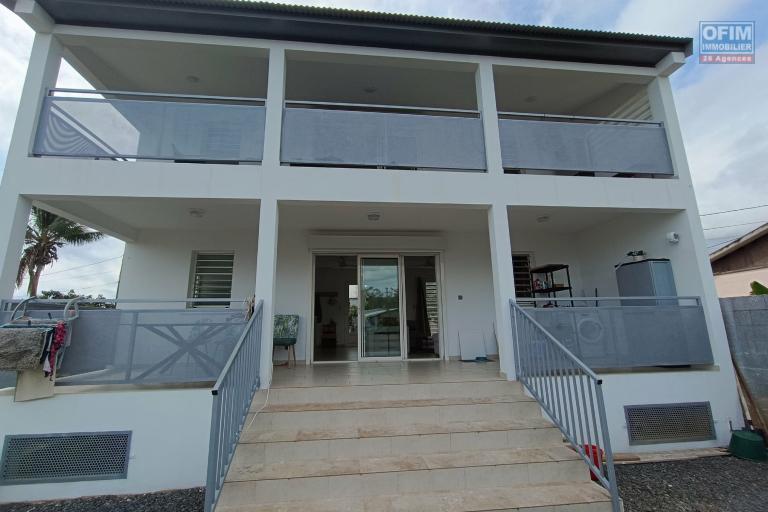 Villa T2/3 neuve en  Duplex de 84 m&sup2;  b&acirc;tie en 2025 sur un terrain 342 m&sup2; &ndash; Vue mer &ndash; Ravine des Cabris