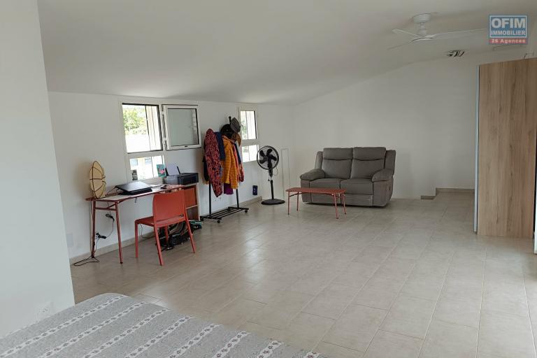 Villa T2/3 neuve en  Duplex de 84 m&sup2;  b&acirc;tie en 2025 sur un terrain 342 m&sup2; &ndash; Vue mer &ndash; Ravine des Cabris