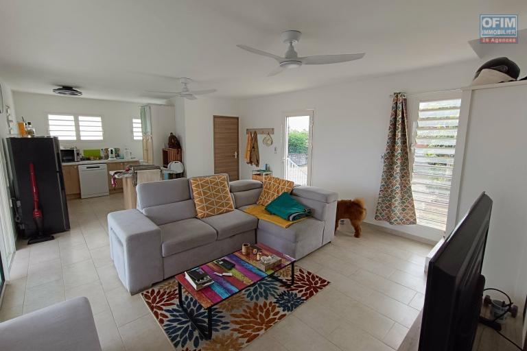 Villa T2/3 neuve en  Duplex de 84 m&sup2;  b&acirc;tie en 2025 sur un terrain 342 m&sup2; &ndash; Vue mer &ndash; Ravine des Cabris