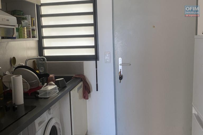 A vendre studio au centre ville de la Possession.