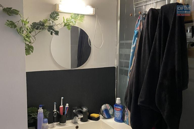 À Vendre – Ensemble immobilier T2 + garage aménagé en T2 à Saint Gilles les Bains (97434)