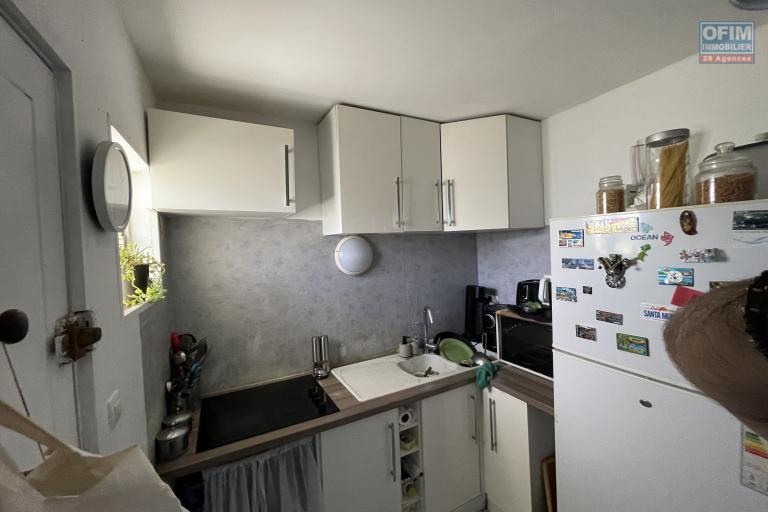 À Vendre – Ensemble immobilier T2 + garage aménagé en T2 à Saint Gilles les Bains (97434)