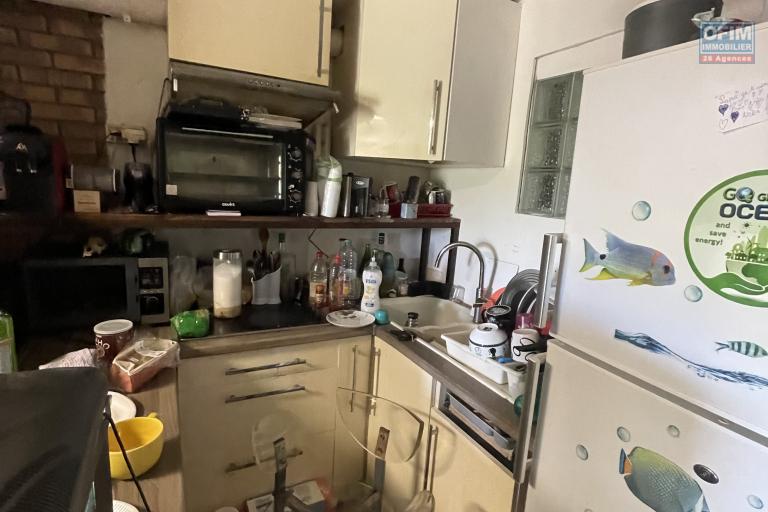À Vendre – Ensemble immobilier T2 + garage aménagé en T2 à Saint Gilles les Bains (97434)