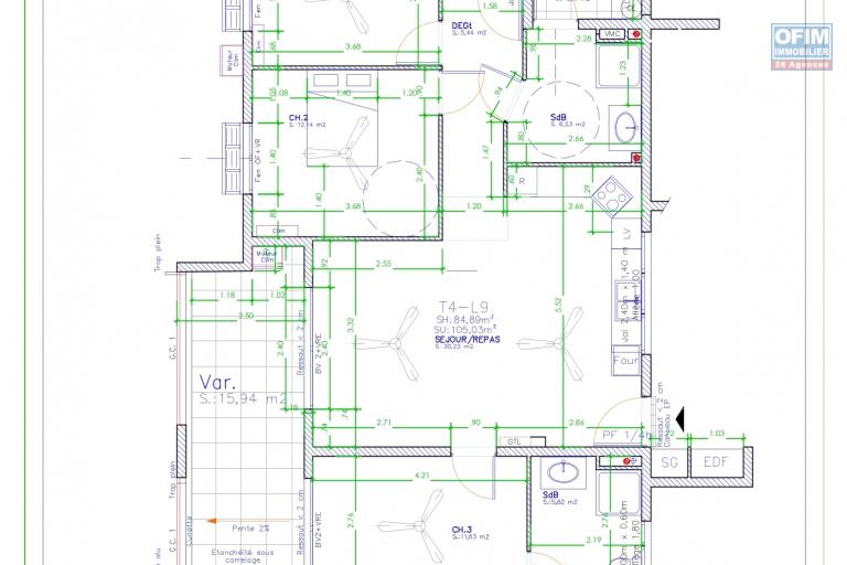 A VENDRE APPARTEMENT F4 DE 103.68 M2  AU CENTRE VILLE DE  SAINT DENIS - APPARTEMENT