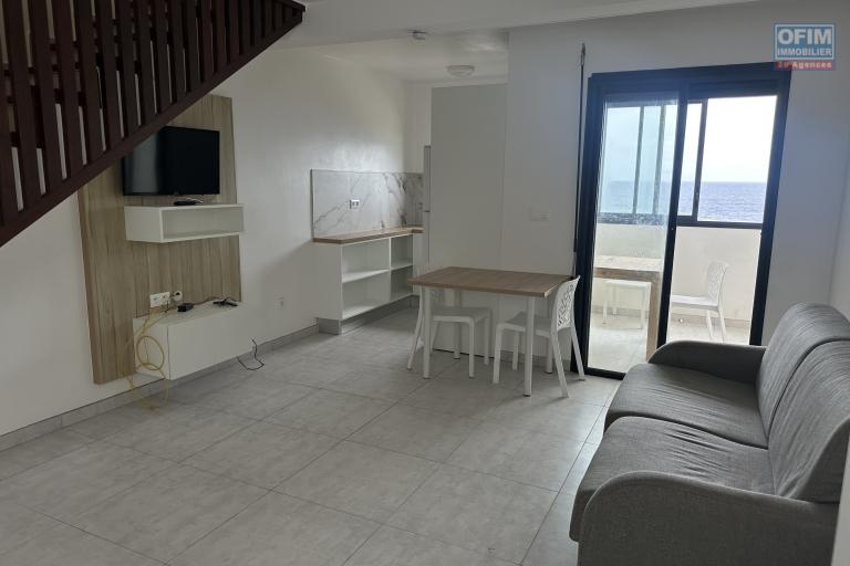 F2 en Duplex &agrave; Terre-Sainte vue Mer