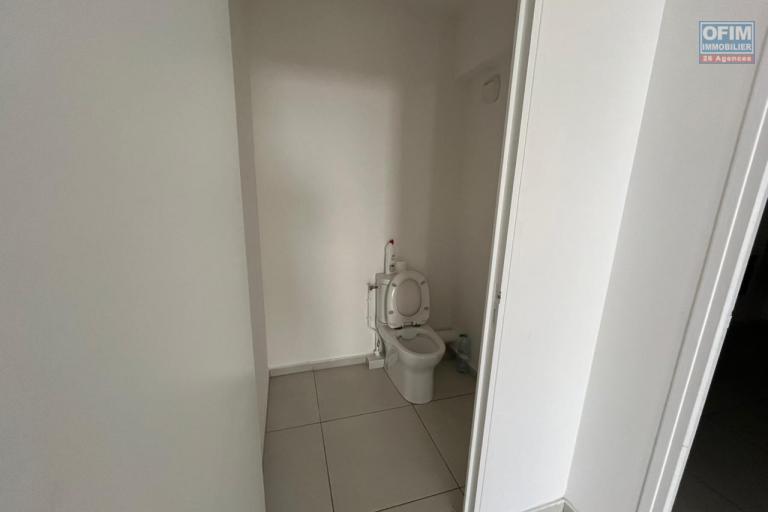 A VENDRE APPARTEMENT F4 DE 103.68 M2  AU CENTRE VILLE DE  SAINT DENIS