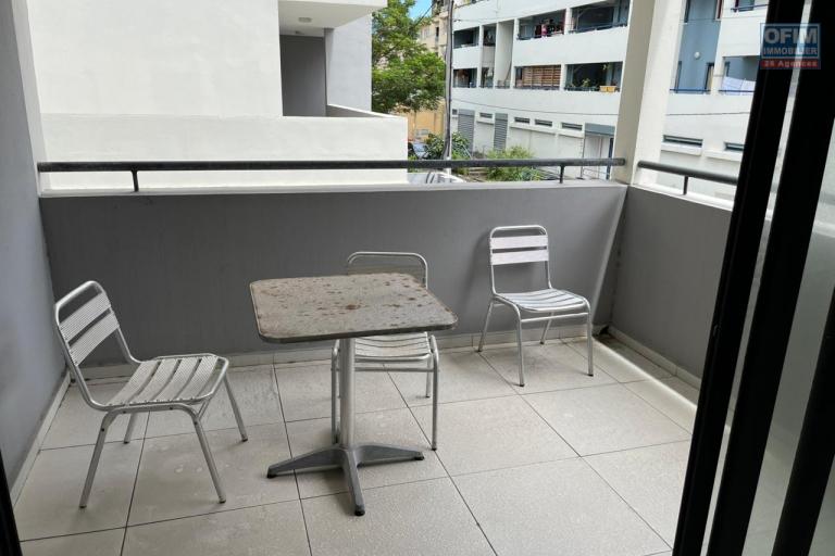 A VENDRE APPARTEMENT F3 DE 102.28 M2  AU CENTRE VILLE DE  SAINT DENIS