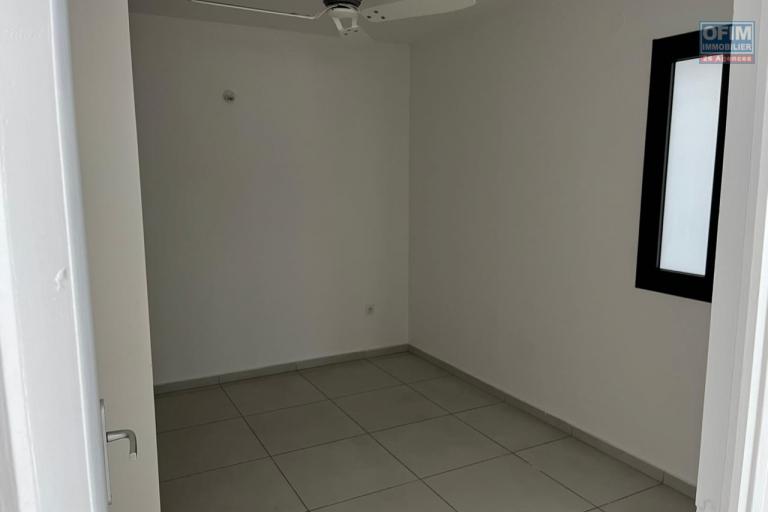 A VENDRE APPARTEMENT F3 DE 102.28 M2  AU CENTRE VILLE DE  SAINT DENIS