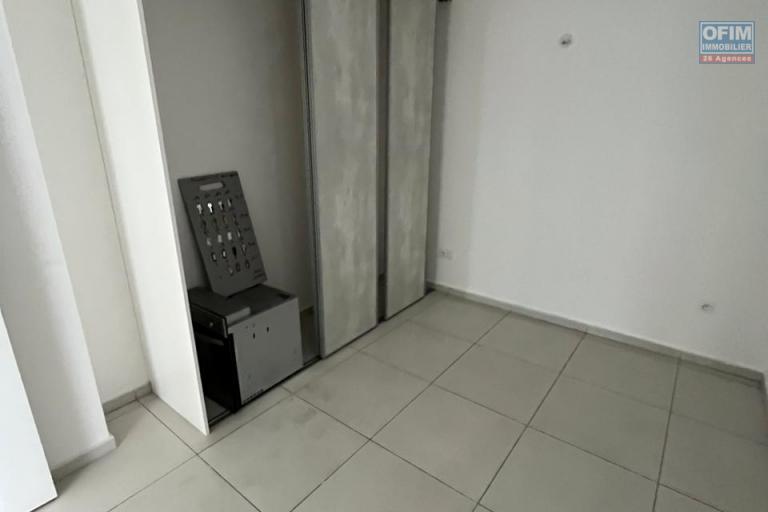 A VENDRE APPARTEMENT F4 DE 103.16 M2  AU CENTRE VILLE DE  SAINT DENIS