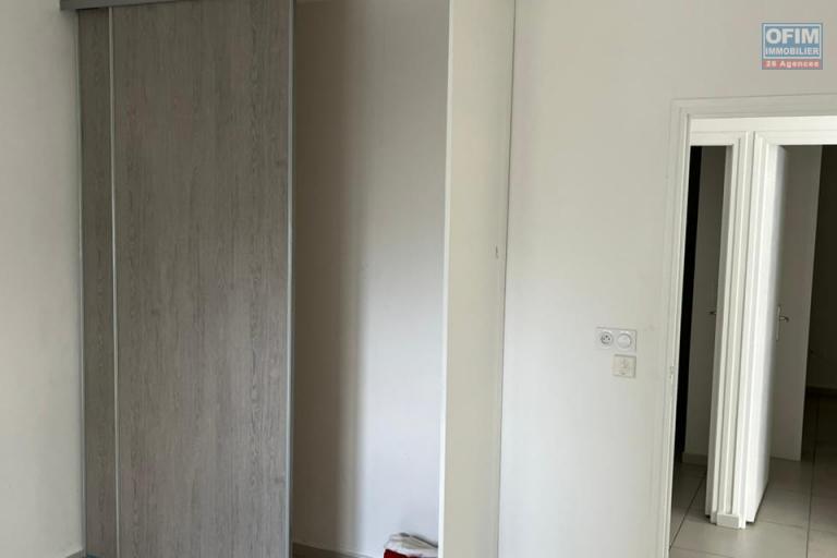 A VENDRE APPARTEMENT F4 DE 103.16 M2  AU CENTRE VILLE DE  SAINT DENIS