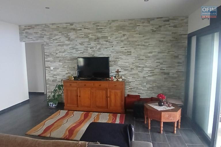 A VENDRE Charmante maison de type F3 de 90 m2 à la Chaloupe SAINT-LEU