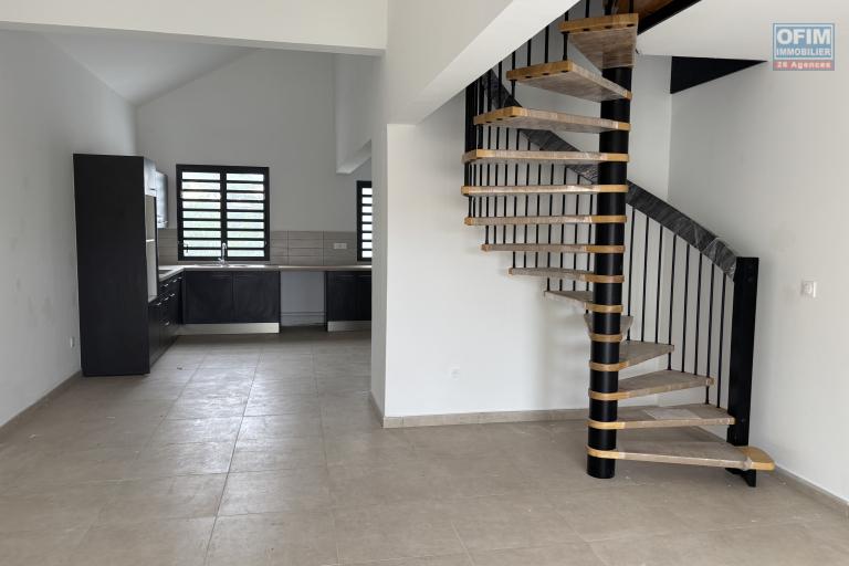 A vendre – Superbe T4 duplex neuf au cœur de Saint-Leu