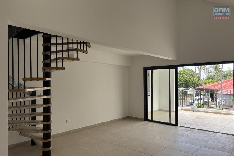 A vendre – Superbe T4 duplex neuf au cœur de Saint-Leu