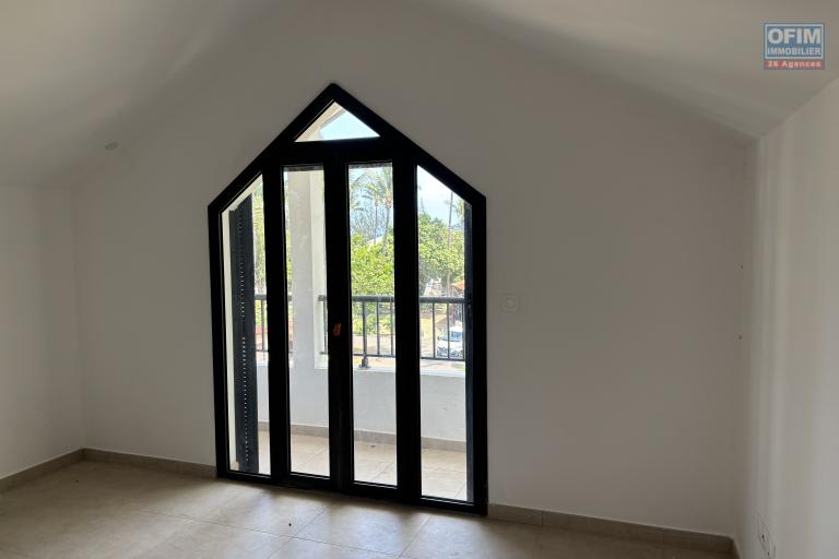 A vendre – Superbe T4 duplex neuf au cœur de Saint-Leu