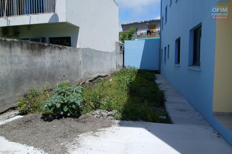 A louer appartement F4 neuf sur le Port