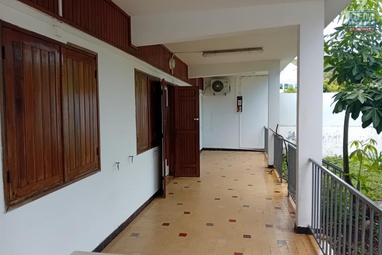 A VENDRE villa 3 chambres en ville de Saint-Paul