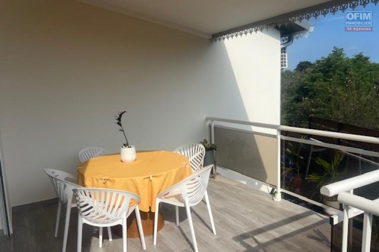 A louer jolie villa de type F3 meublée dans un quartier calme.