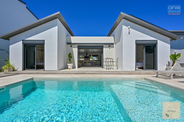 Villa Flo&eacute;'A &ndash; &Eacute;l&eacute;gance contemporaine, piscine au sel et vue sur l&rsquo;ouverture du cirque de Cilaos La Rivi&egrave;re Saint-Louis (525000&euro;)