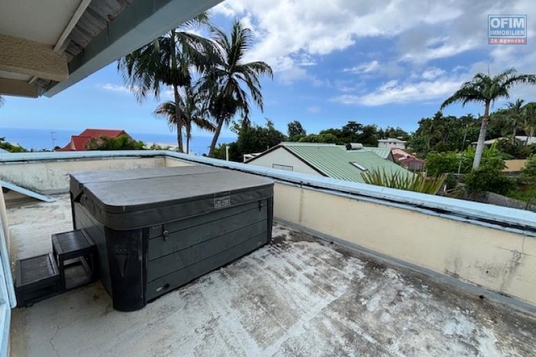 A vendre &agrave; La Montagne maison T6/7 avec piscine  dans lotissement priv&eacute;,