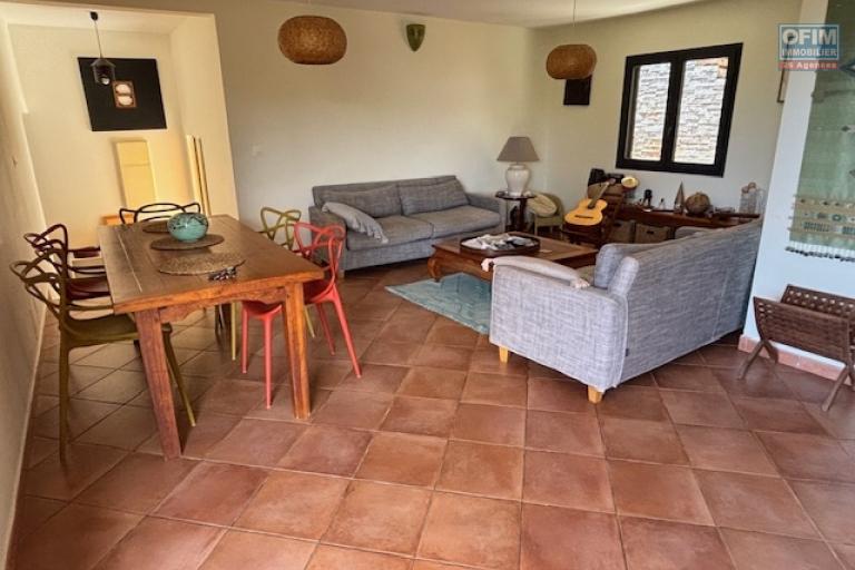 Maison T5 &agrave; vendre &agrave; la Montagne au calme d'une impasse .