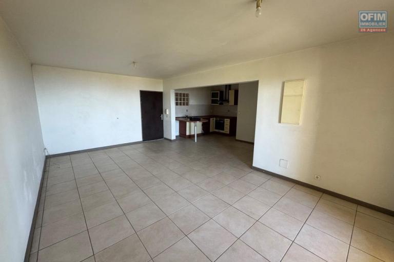 A vendre appartement F2 dans résidence avec piscine le Tampon 14 éme