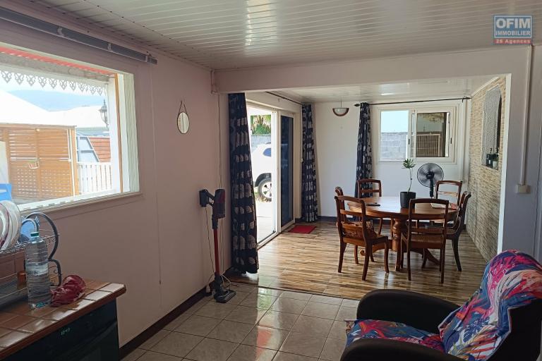 Ensemble immobilier T3 + T2 sur terrain de 572 m² avec piscine Saint Louis - T3
