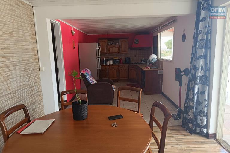 Ensemble immobilier T3 + T2 sur terrain de 572 m² avec piscine Saint Louis - T3