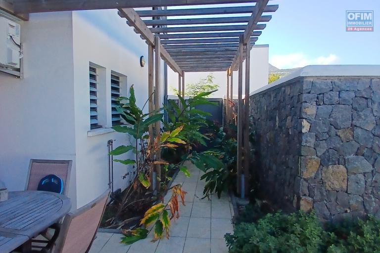 A LOUER Belle villa moderne de type F4 avec PISCINE sur La Ravine à Marquet à la POSSESSION