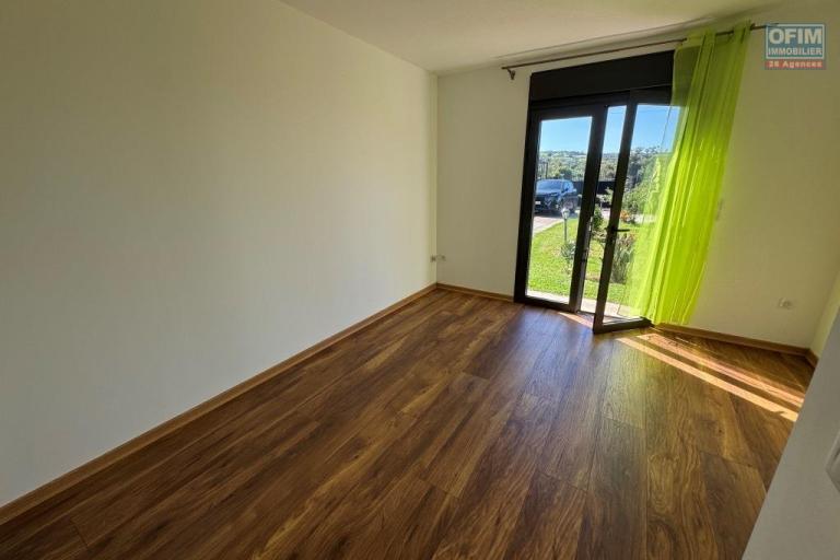Exceptionnel : A louer, villa de type F5 d'environ 183 m&sup2; &agrave; Bois Court la Plaine des cafres