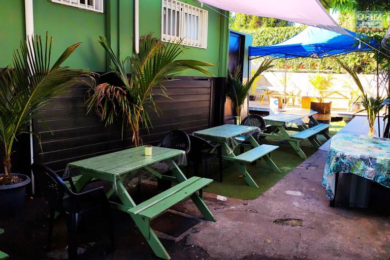 A Vendre Snack La Bouche Dor&eacute;e &agrave; 48 500&euro; &ndash; Une opportunit&eacute; gourmande sur la route de Cilaos | Saint-Louis La Rivi&egrave;re