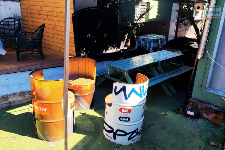 A Vendre Snack La Bouche Dor&eacute;e &agrave; 48 500&euro; &ndash; Une opportunit&eacute; gourmande sur la route de Cilaos | Saint-Louis La Rivi&egrave;re