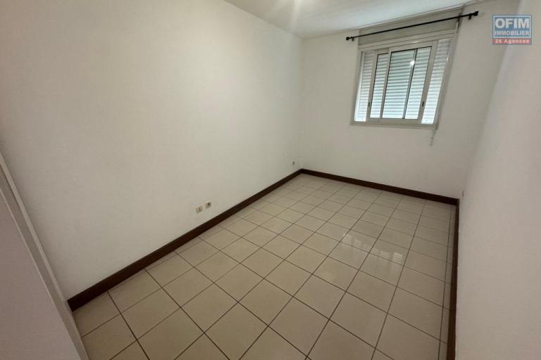 A louer- bel appartement de type F3 Proche centre ville
