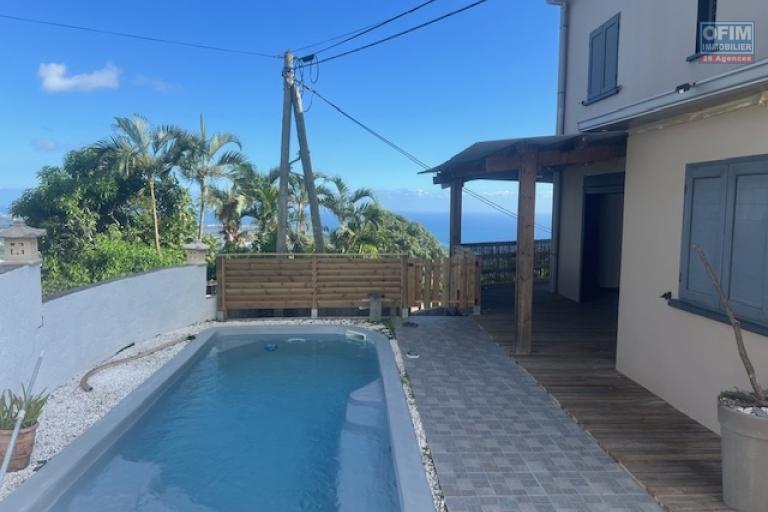 &Agrave; louer &ndash; Belle villa F4 avec piscine &ndash; Quartier du Manirons