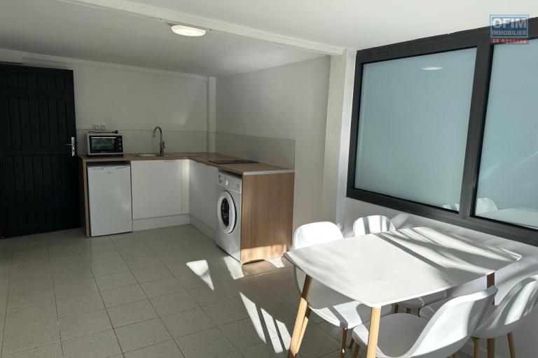 Un charmant studio de 31m2 meublé à la Ligne Paradis St-Pierre île de la Réunion