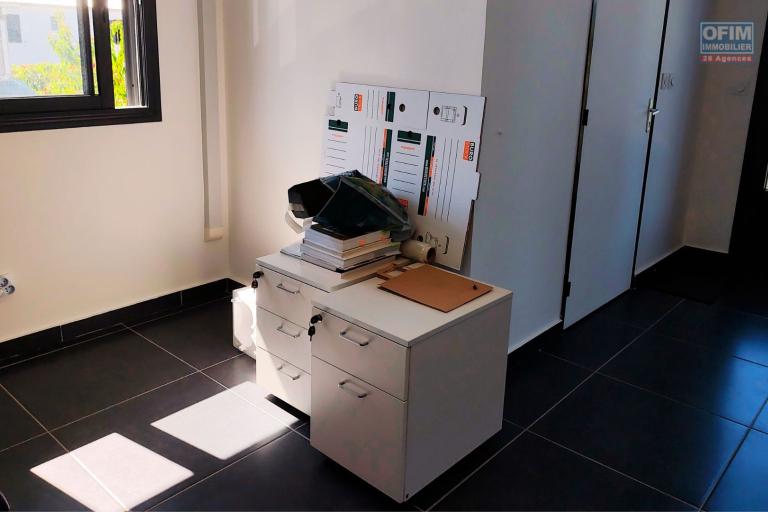  A LOUER Local Commercial / Professionnel de 53m2 | Secteur Ligne des Bambous Saint-Pierre - Tampon