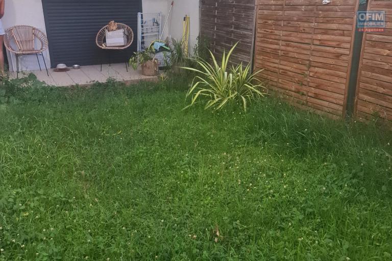 A vendre bel et spacieux appartement de type F2 de standing sur la r&eacute;sidence KELLER  &agrave; Sainte Clotilde