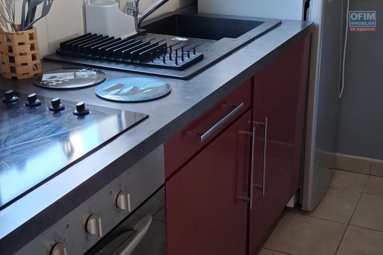 A louer à St Leu appartement T2 avec vue mer panoramique