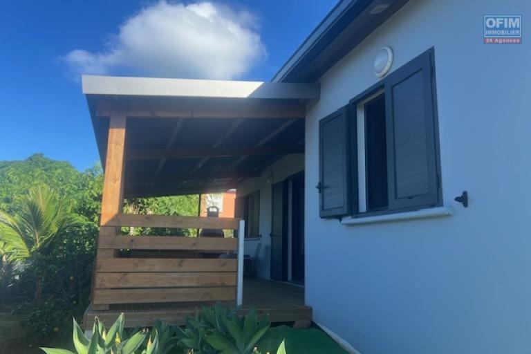 Location villa F5 meublée – Vue agréable à L’Étang-Salé les Hauts