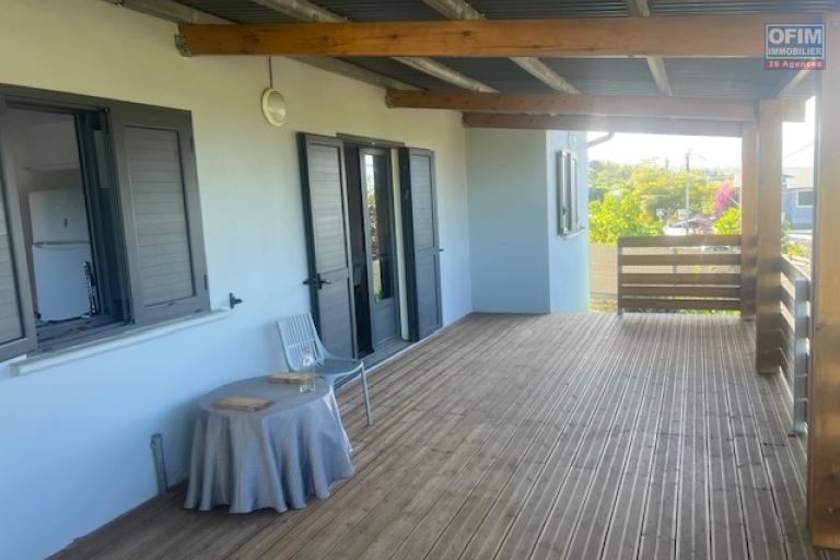 Location villa F5 meublée – Vue agréable à L’Étang-Salé les Hauts